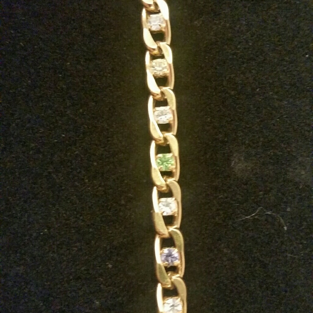 Anklet or Bracelet. Gold tone
